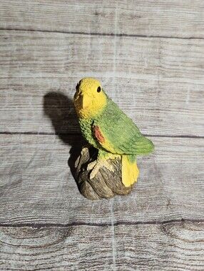 Vintage 90s stone critters united design Amazon parrot figurine